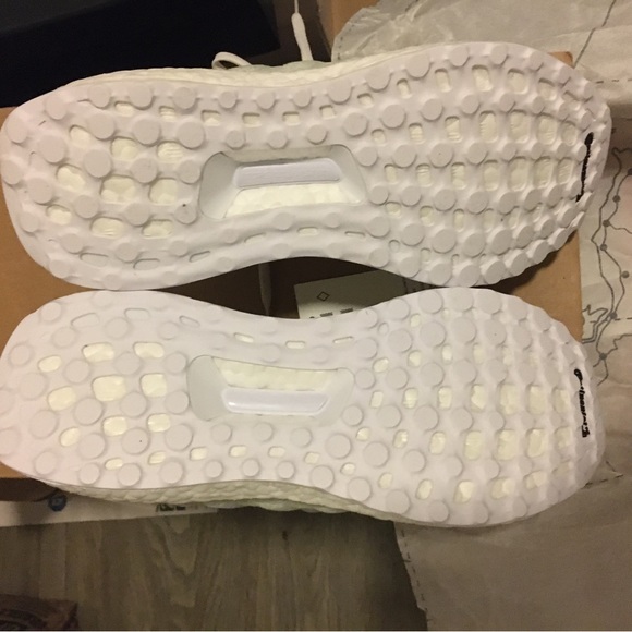 NEW IN BOX! Ultraboost DNA 6.0 x Parley Sneaker - Picture 8 of 10